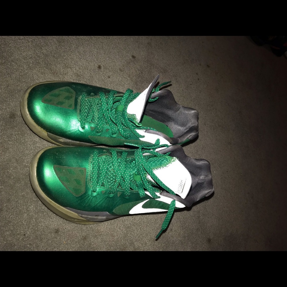 Nike shoes